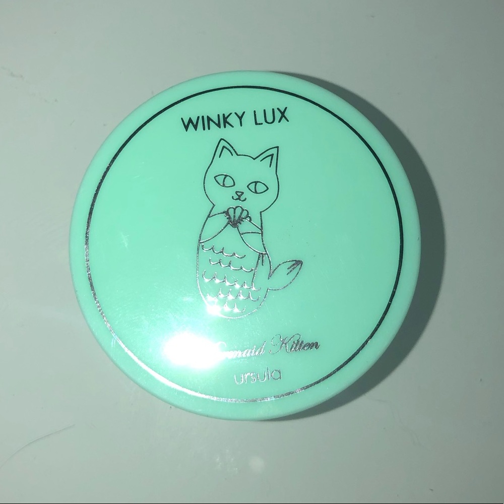 Winky Lux Eyeshadow pot